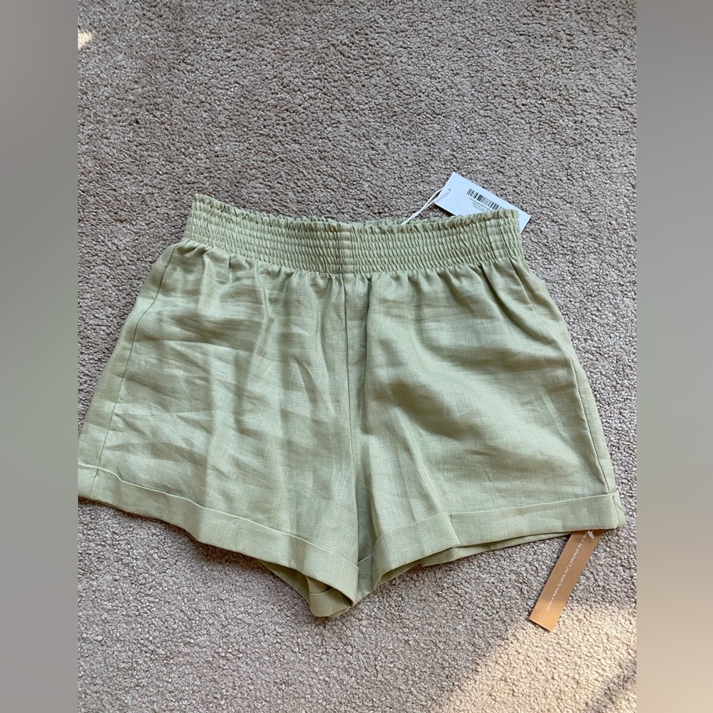 NWT Reformation Nashville Linen Short- size medium